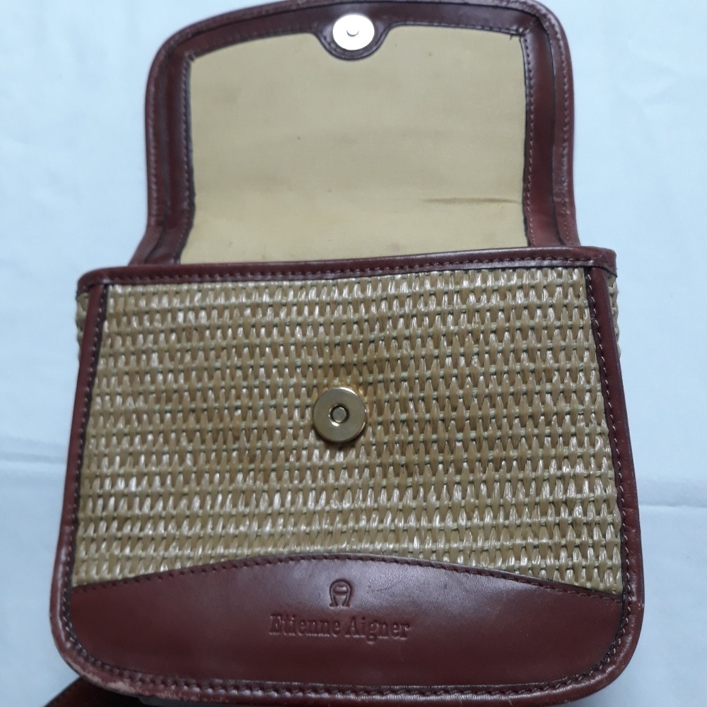 Etienne Aigner hand bag - Picture 4 of 4